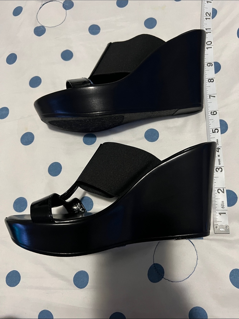 Italian Shoemakers Black Slip-On Wedge Mules - Picture 5 of 6
